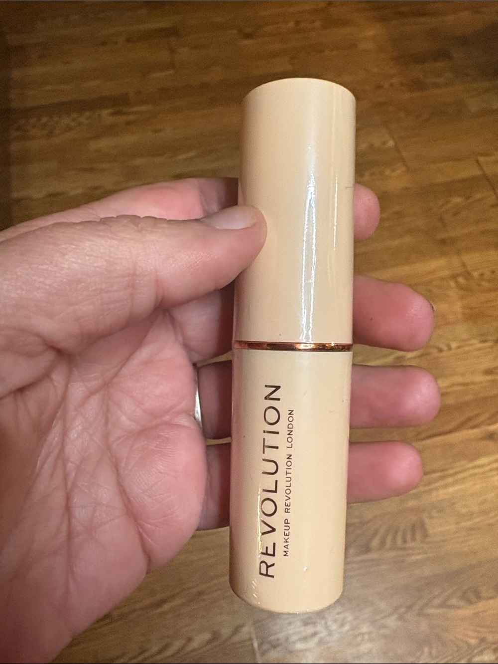Makeup Revolution Fast Base Foundation Stick - Shade F1 (NEW)